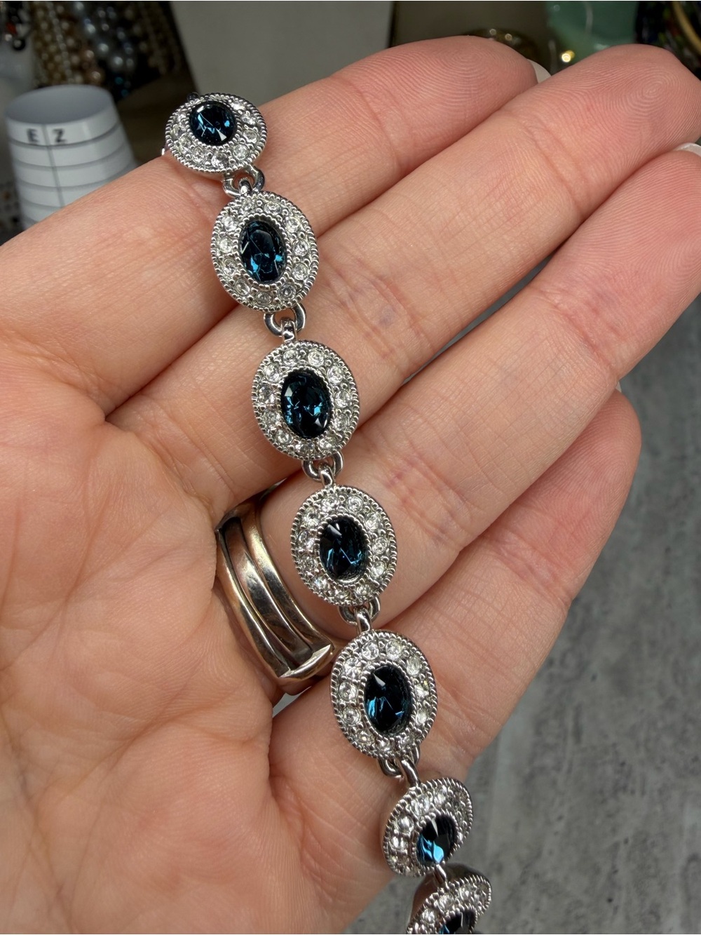 Carolee Rhinestone Bracelet Blue Glass Silver Tone Jewelry Signed